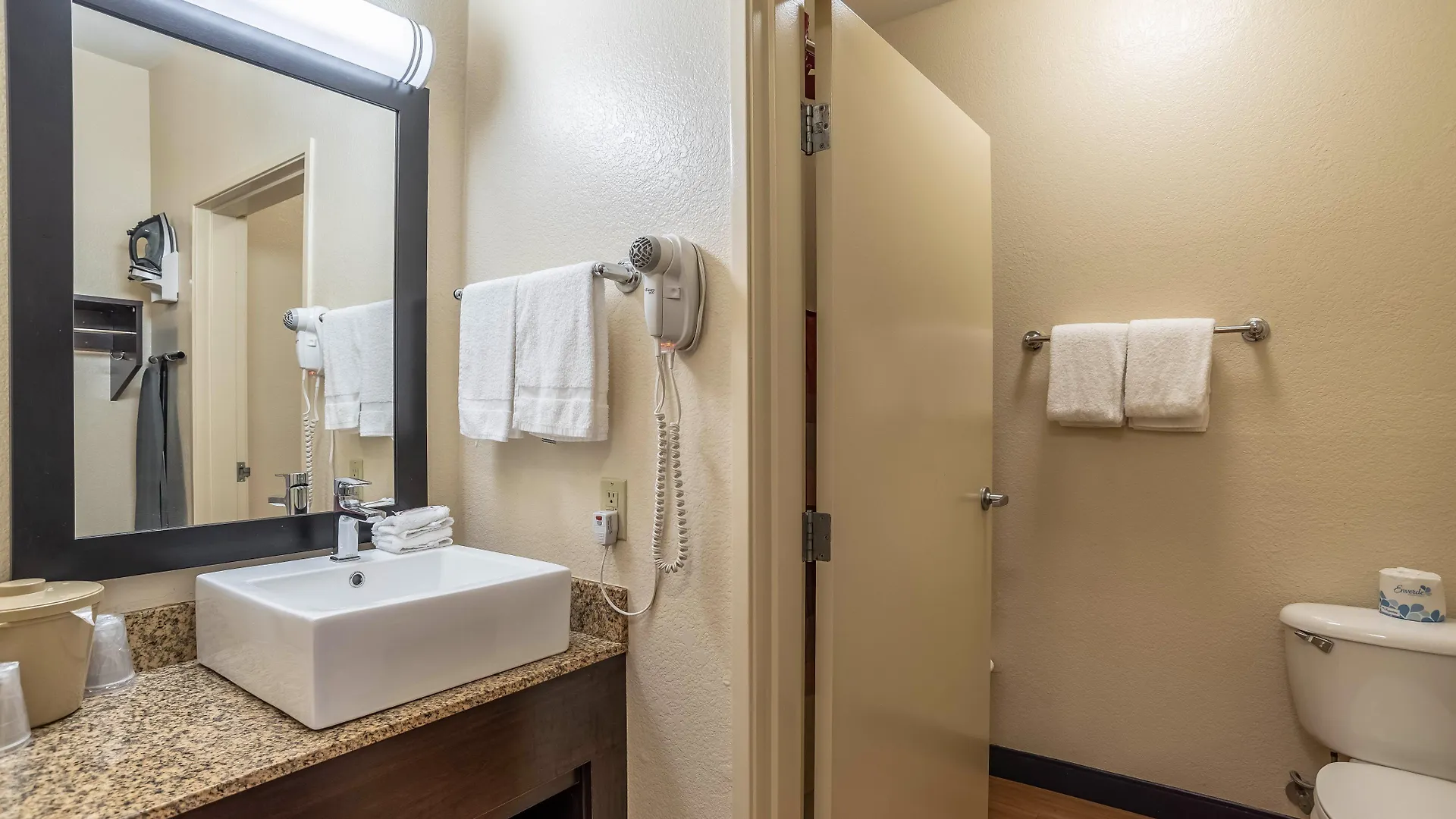 Red Roof Inn Plus+ Tempe - Phoenix Airport 3*,